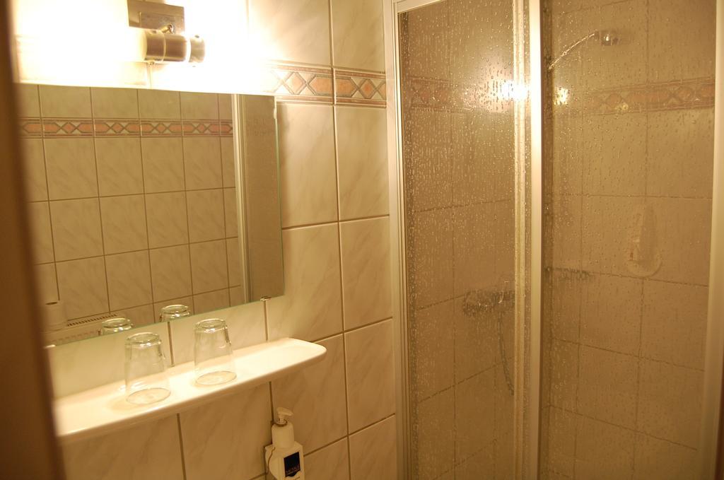 Hotel Jahnke Neubrandenburg Rum bild