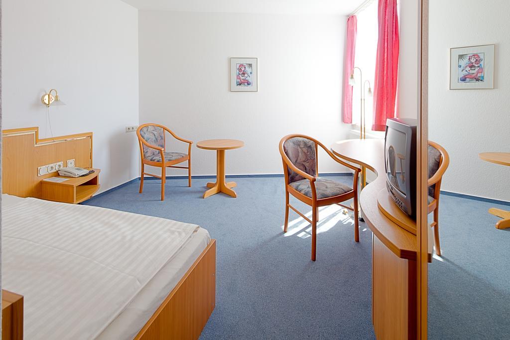 Hotel Jahnke Neubrandenburg Rum bild